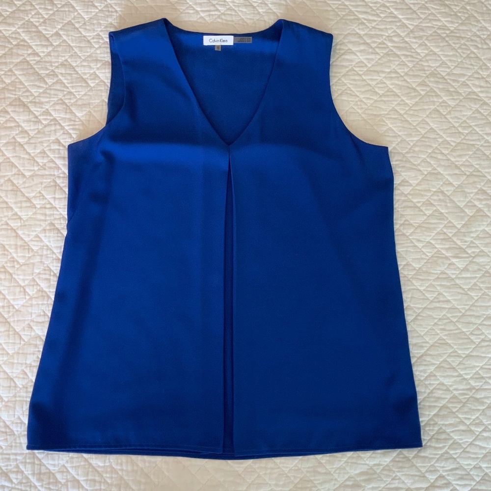 Calvin Klein Women’s Blue Sleeveless V-Neck Shell Tank Top - Size XL